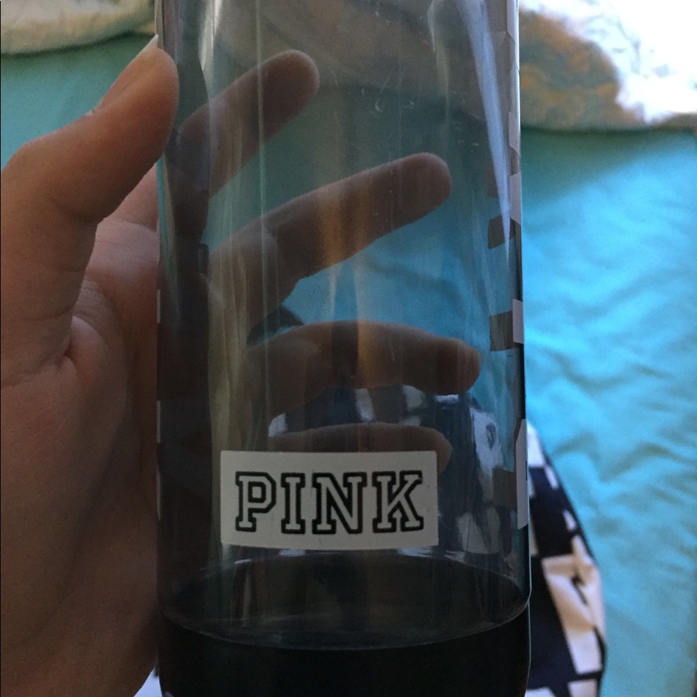 SALE NWOT RARE V.S. PINK Duffle bag w/ bottle - Picture 5 of 6